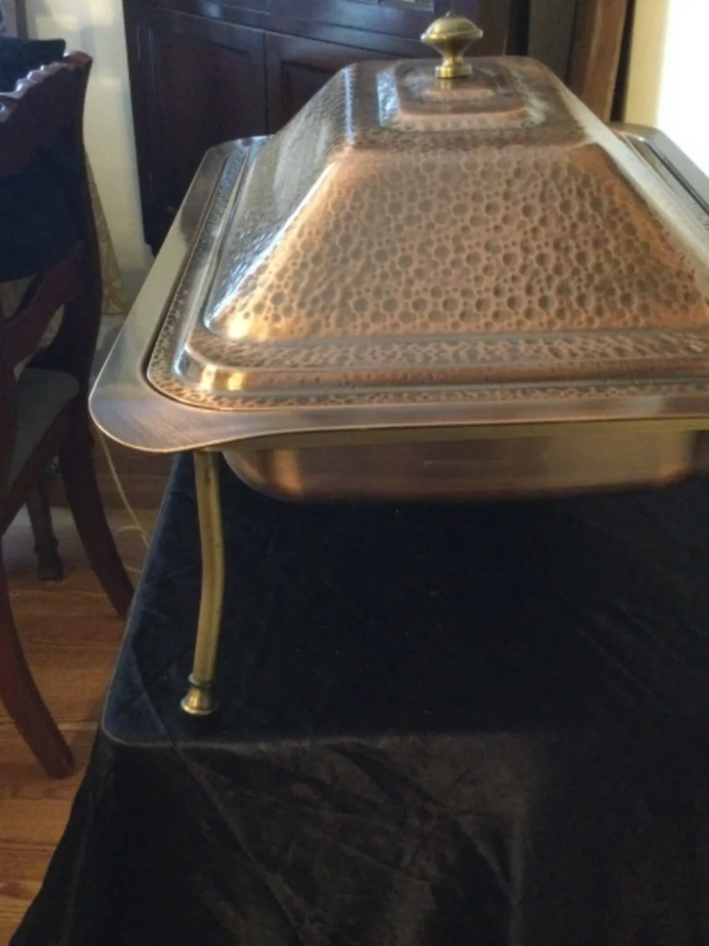 Southern Living Home Hammered Copper Serving Pan & Brass Stand Preowned